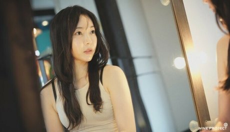 Eunzel ASMR estrella erótica archivo