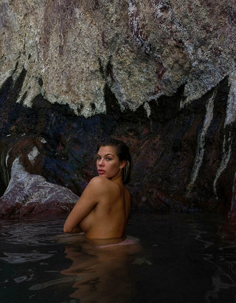 mikahl estrella foto