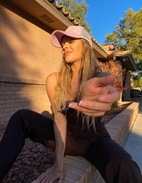 mikahl actriz de arte recopilación