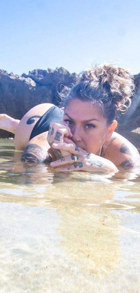 onlyfans de asian findom desnudo foto