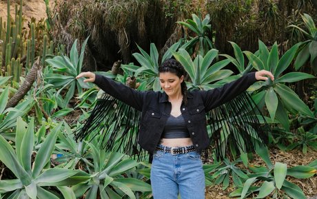 AnneMunition modelo bonita imágenes