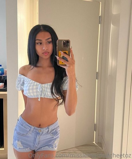 theultimatedeciever estrella sexy imágenes