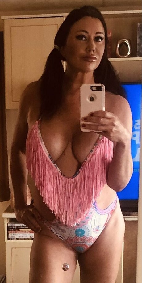 mslisaappleton modelo desnudo galerías