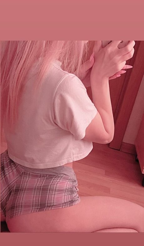 sadbabyvikki hermosa actriz archivo