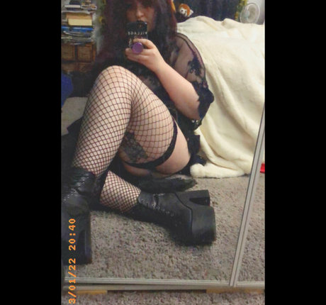 subliminalhexing actriz desnuda imágenes