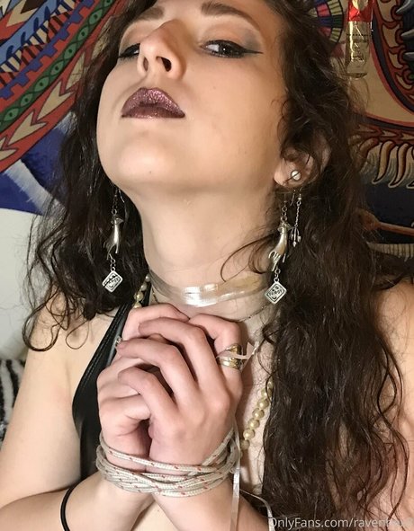 ravenhex3 modelo desnudos imagen