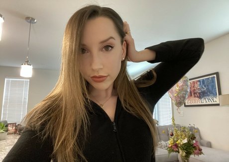 JackieMButler actriz adulta foto