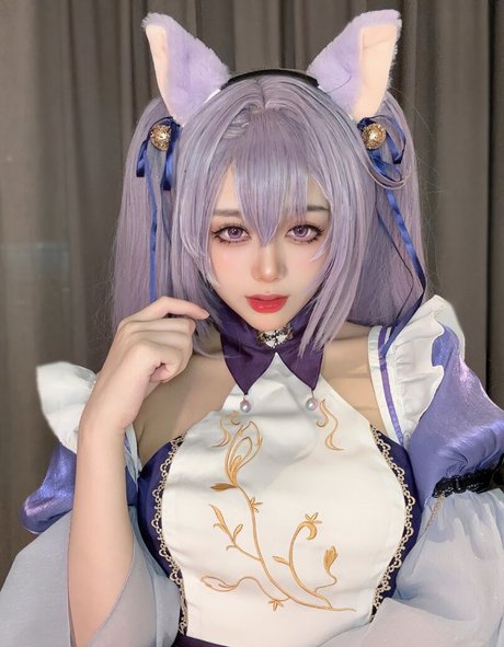 Jiu Yan modelo hermosa foto