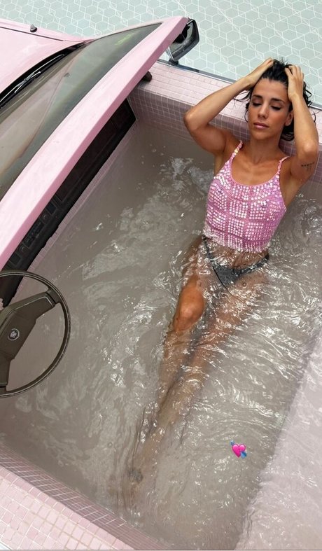 Estela Cruz bonita estrella porno imágenes