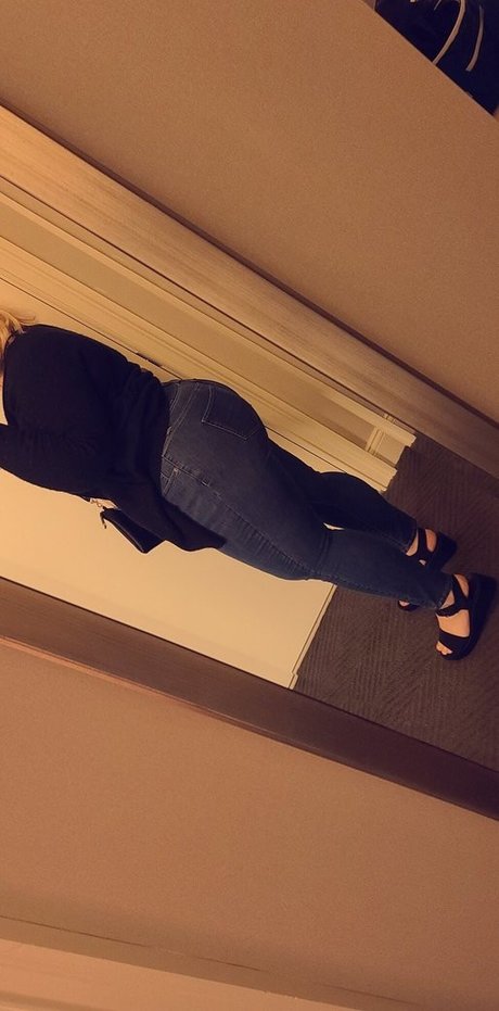 damned female estrella porno hd archivo