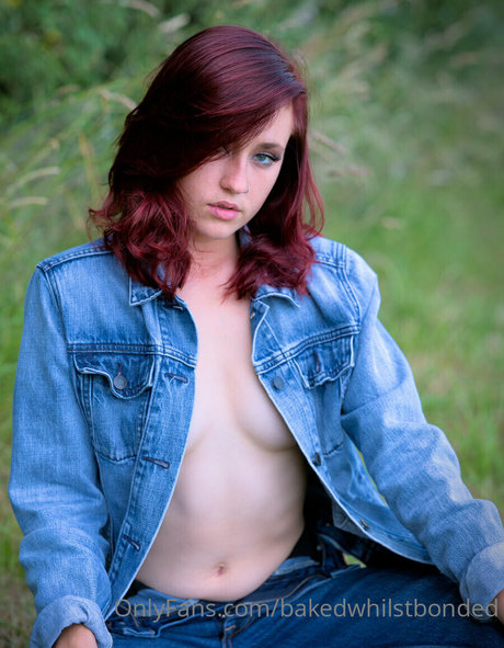 Bakedwhilstbonded desnudos de estrellas porno recopilación