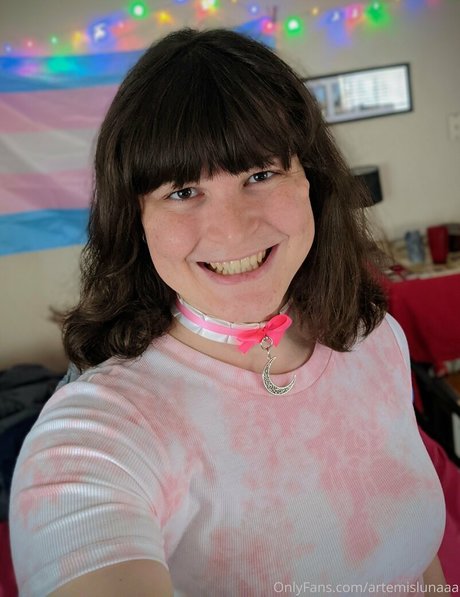 artemislunaaa hermosa estrella porno galería