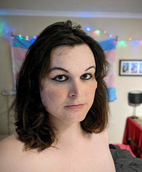 artemislunaaa modelo adulto foto