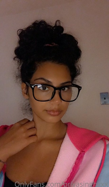 priyasinghxxx estrella del arte fotos