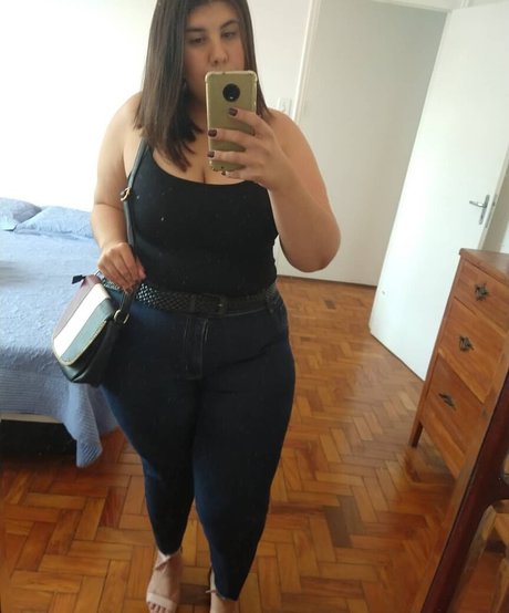 Bianca Novaes hermosa estrella foto