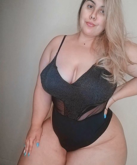 Bianca Novaes estrella agradable galería