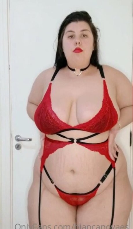 Bianca Novaes modelo caliente fotos