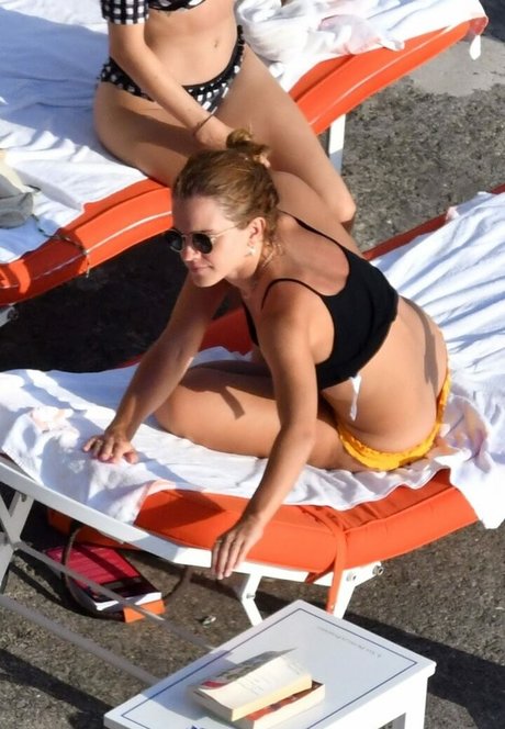 Buttcracks hermosa estrella porno galerías