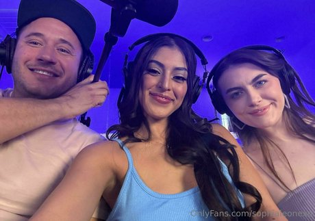 Sophialeonexo estrella adulta fotos