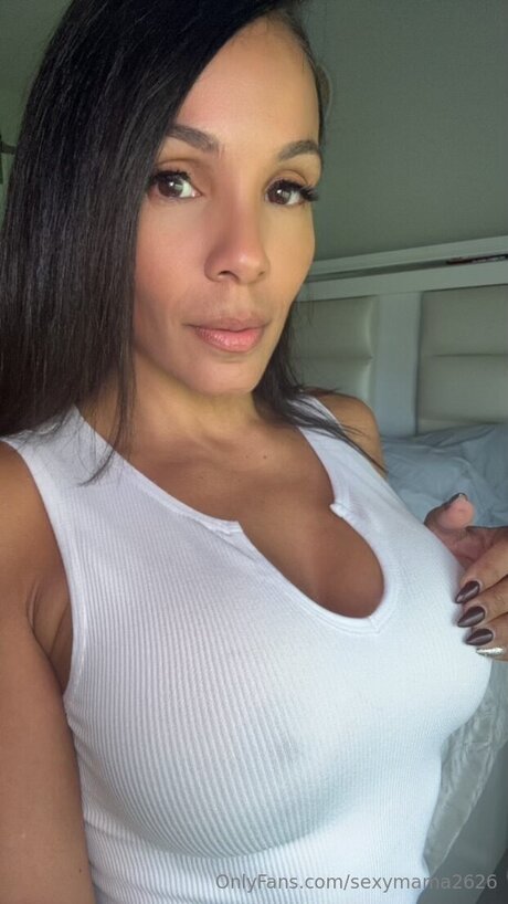 sexymama2626 modelo exclusivo imágenes