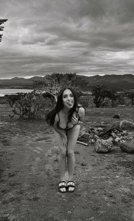 NIkkole Teja modelo exclusivo imágenes