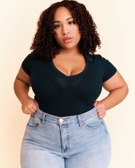 Kathrynn Marie actriz atractiva galería