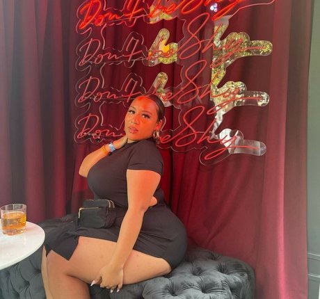 Kathrynn Marie estrella superior foto