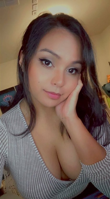 Radpuppy actriz atractiva imagen