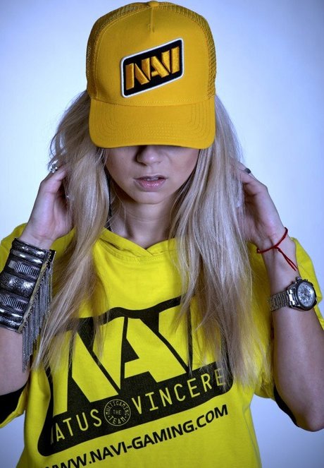 Polina Logunova estrella pornografica recopilación