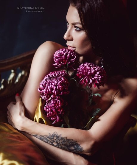 Polina Logunova modelo hd archivo