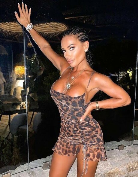 Silvia Iacucci estrella pornografica galerías