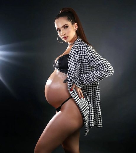 Annykalmeidaa desnudos estrella porno imágenes