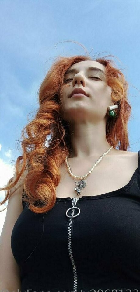 moniiikaaaa estrella xxx imágenes