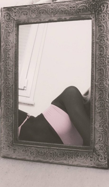 sarayahlove estrella porno del sexo foto