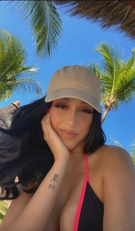 nayharaa_ actriz de arte galerías