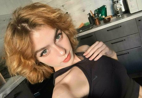 YourCoraRossi actriz exclusiva archivo