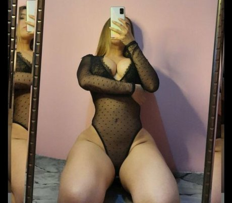 Daniela Trevino modelo pornografico archivo