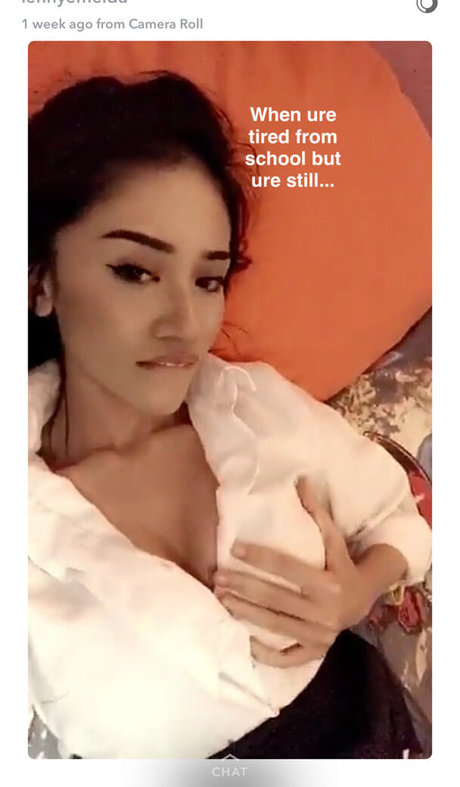 Lenny Emelda actriz desnuda foto