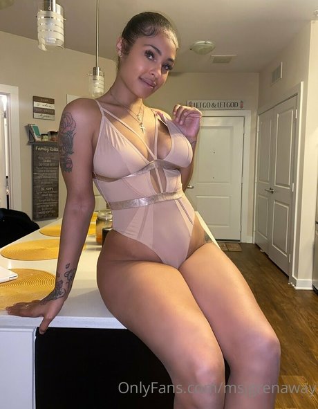 Jasmine Grenaway actriz galería