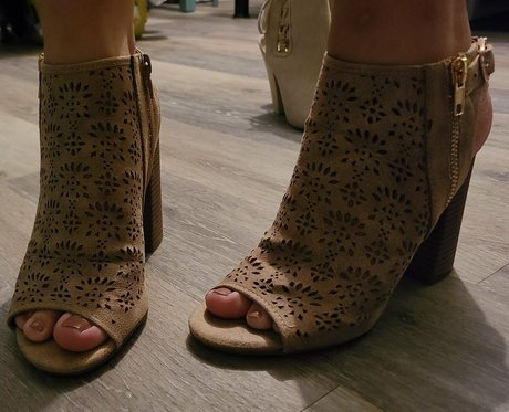 smelliefeetsweetie modelo bonita foto