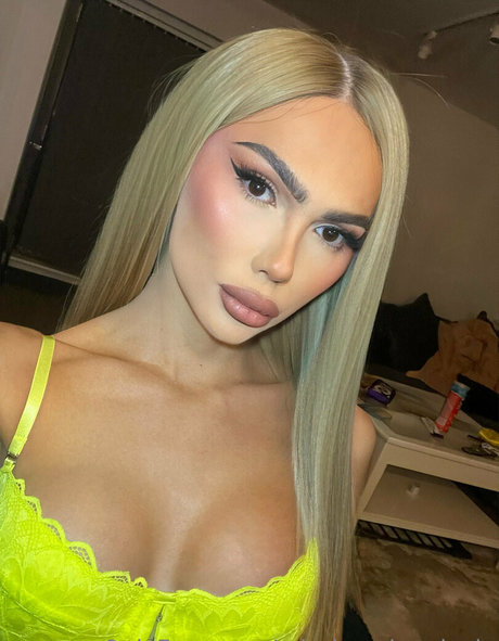 onlyfans de mujeres famosas xxx hd galería