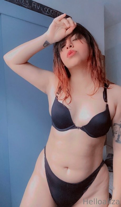 helloaliza actriz erótica imágenes