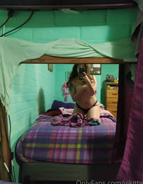 vikitty estrella agradable foto