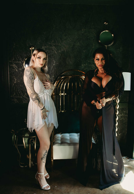 demon fatale modelo sexual imagen