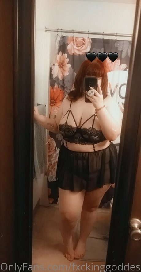 fxckinggoddes estrella porno sexy fotos