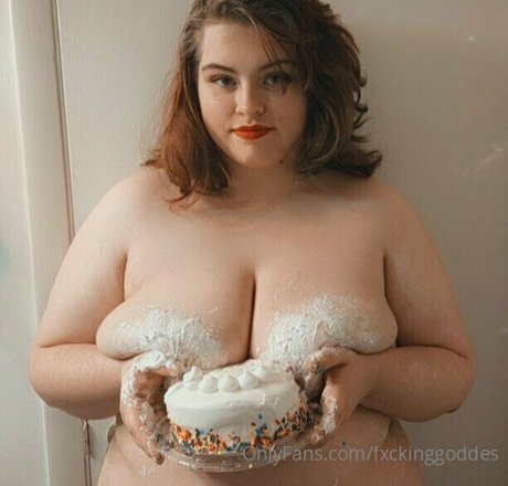 fxckinggoddes hermosa estrella foto