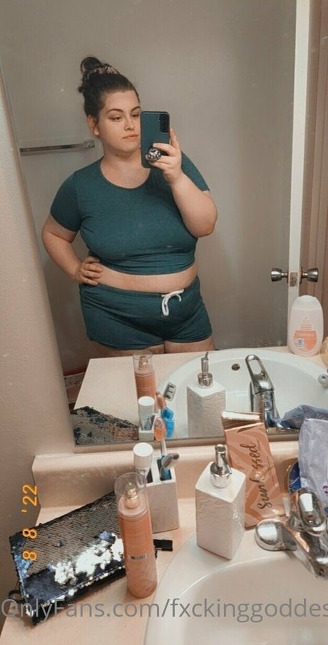 fxckinggoddes estrella porno hermosa foto