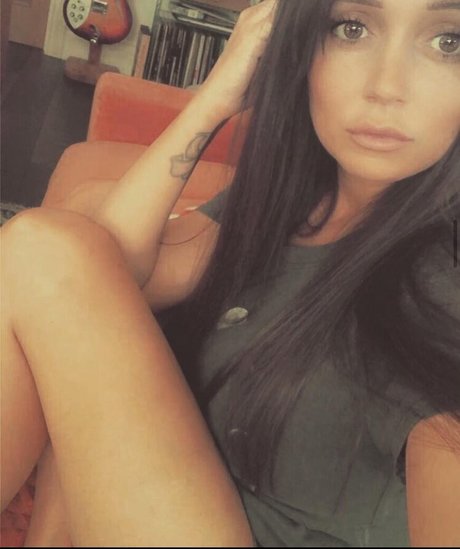 Clair Buckley modelo caliente fotos