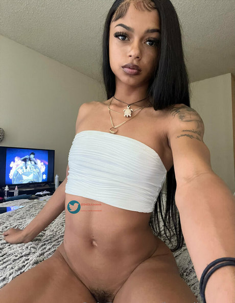 bitesizedmami modelo sexual foto