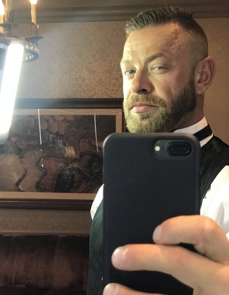 bradnewman estrella porno hermosa archivo